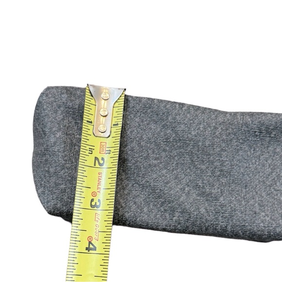 TUMI Small Toiletries Cosmetic Bag - Picture 8 of 10